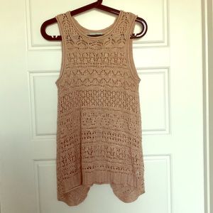 Maurice’s XS Champagne knit back slit tank